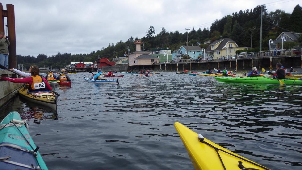 Orca Inn Alert Bay Exterior photo